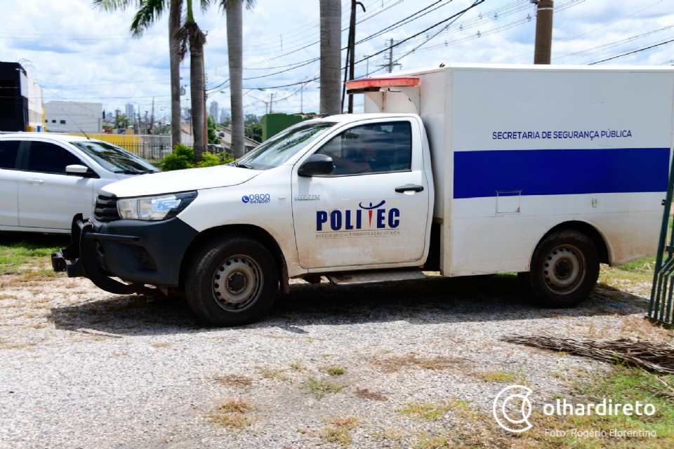 DHPP encontra dois corpos em estado de composição dentro de casas em Cuiabá