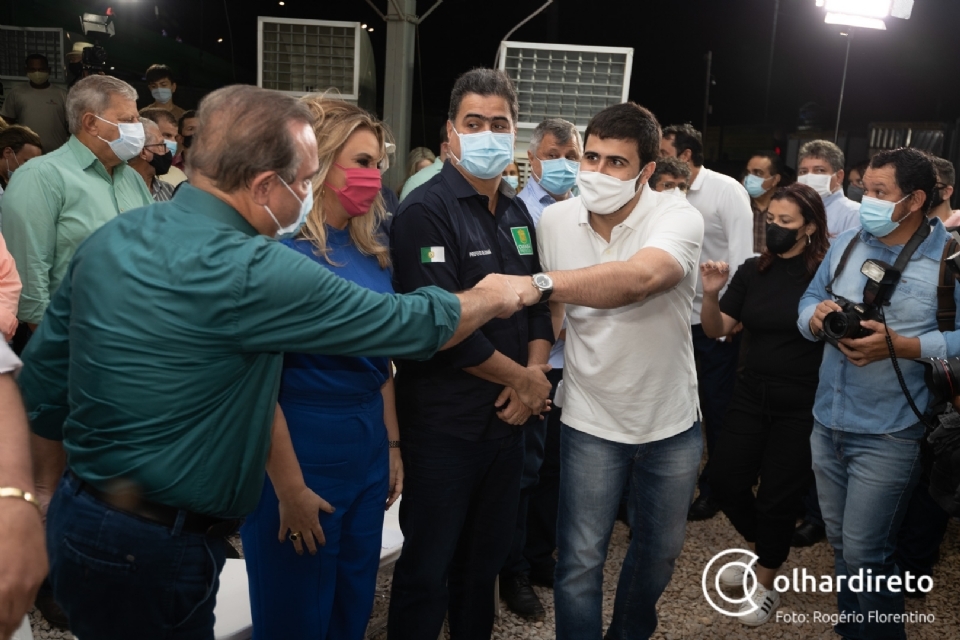 Emanuel e Emanuelzinho rebatem Queiroga e dizem que ministro Ramos garantiu doses extras de vacina