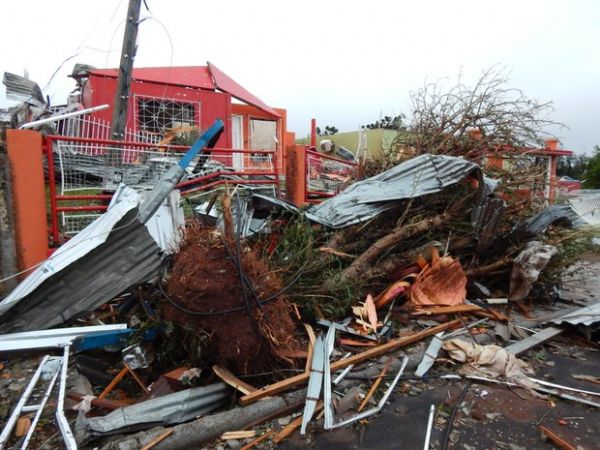 Tornado causou detruio em Xanxer (SC)