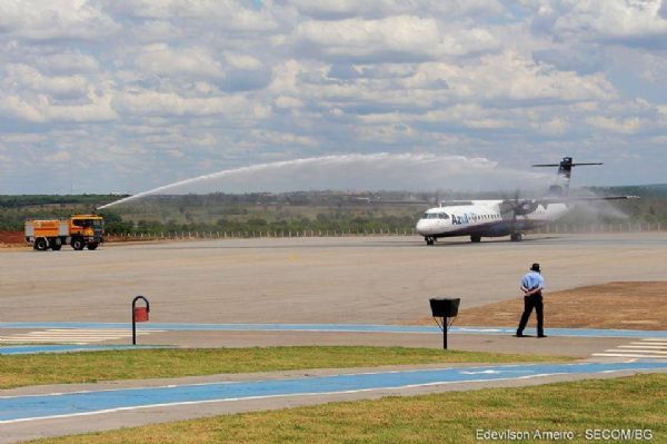 Azul inaugura voo entre Cuiab e Barra do Garas e secretrio comemora aproximao de Mato Grosso;  fotos 