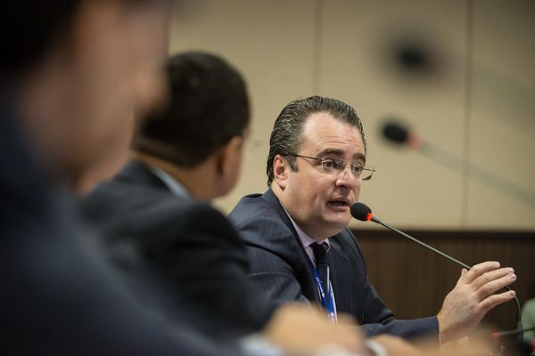 Governo repassa R$ 54 milhes e inicia construo de agenda positiva' com prefeitos