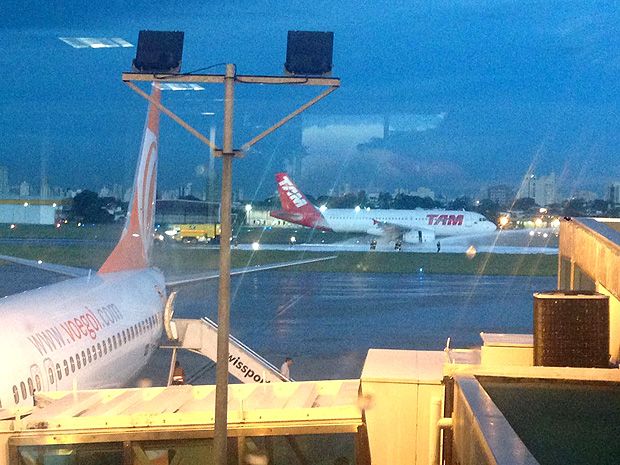 Fogo em turbina de avio cancela voo no aeroporto de Cuiab;  veja vdeo 