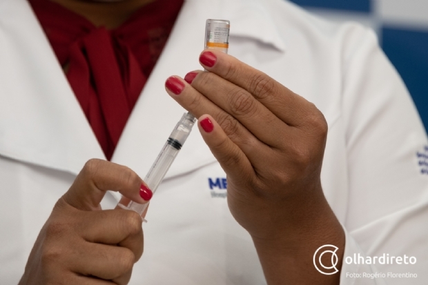 Mato Grosso recebe mais de 30 mil doses da vacina contra Covid-19