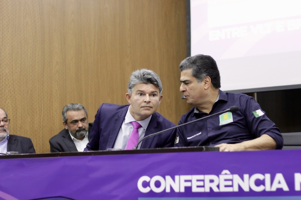 Emanuel diz que Prefeitura quer assumir obras do VLT e critica Mauro: ‘pensa que é Deus’