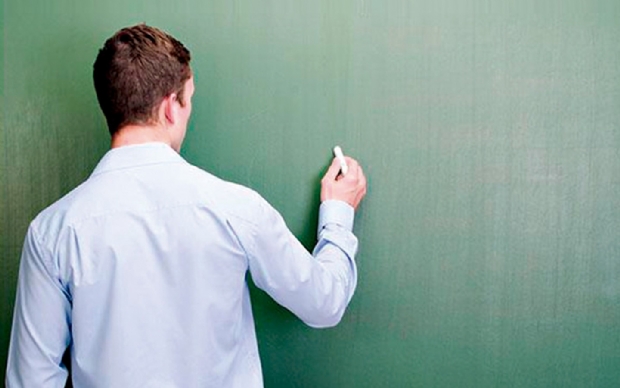 Servidores da Educao recebem aumento e salrio de professores pode chegar a mais de R$ 10 mil