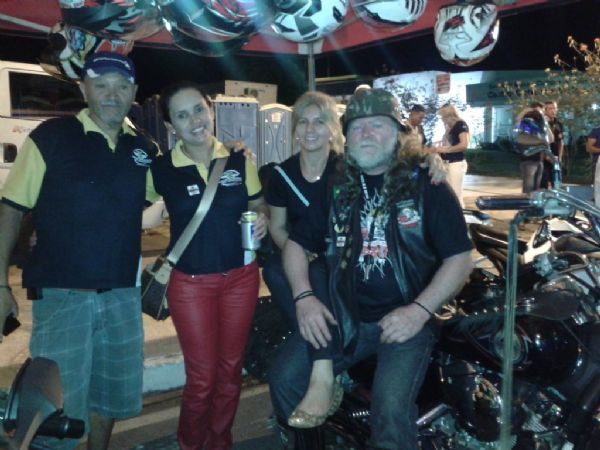 galera de visual excntrico faz sucesso em Motorcycle no Araguaia