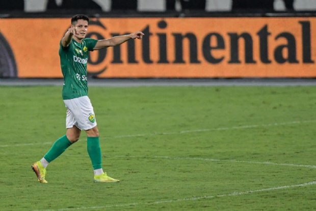 Sem Chamusca, Cuiab  derrotado pelo Grmio no primeiro jogo das quartas na Copa do Brasil