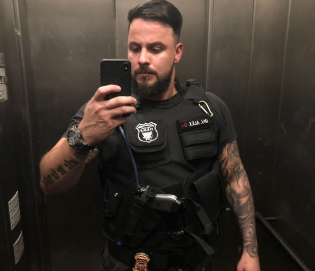 Acusado de se passar por policial comprou uniforme na internet e usava fotos para conquistar mulheres
