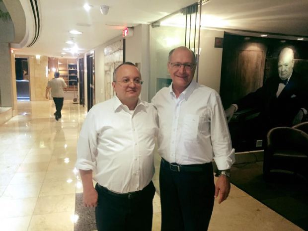 Pedro Taques se rene com Alckmin na prxima semana para decidir sobre permanncia no PSDB