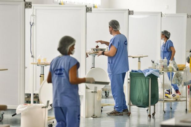 Estado paga mais que o dobro dos repasses do auxlio  hospitais;  valor chega a R$ 300 mi