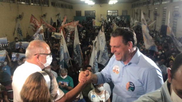 Correligionrio de Taques, Z Carlos do Ptio declara apoio a Fvaro