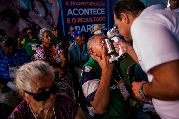 Governo de Mato Grosso chega a marca de 27 mil cirurgias oftalmolgicas com Caravana da Transformao