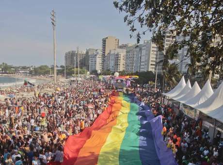 A cada hora, um homossexual sofre violncia no Brasil