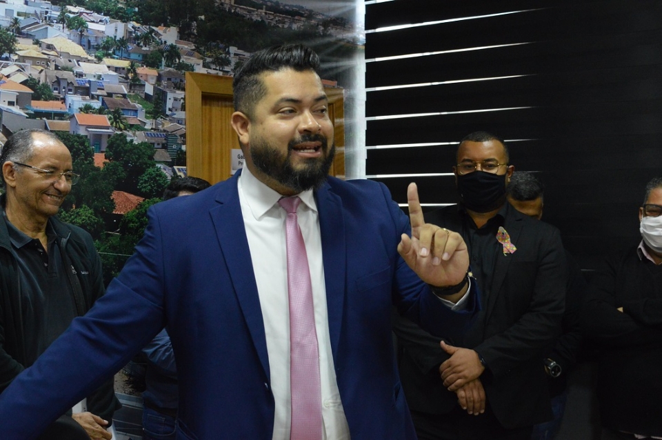 Vereador nega ingerncia de Emanuel no PV e cita sintonia de prefeito com Stopa: 