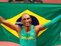 O medalhista olmpico Alison dos Santos, o Piu