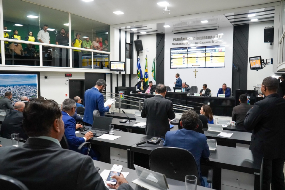 Cmara aprova projeto que garante gratificao a servidores de quase R$ 9 mil; amarelinhos tero adicional