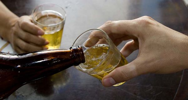 Doze cidades de MT probem consumo de bebidas durante eleio; algumas j comeam neste sbado