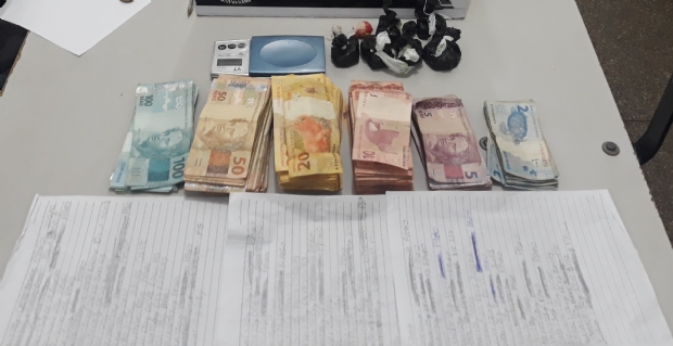 Traficante  preso com mais de R$14 mil em dinheiro escondido em mala