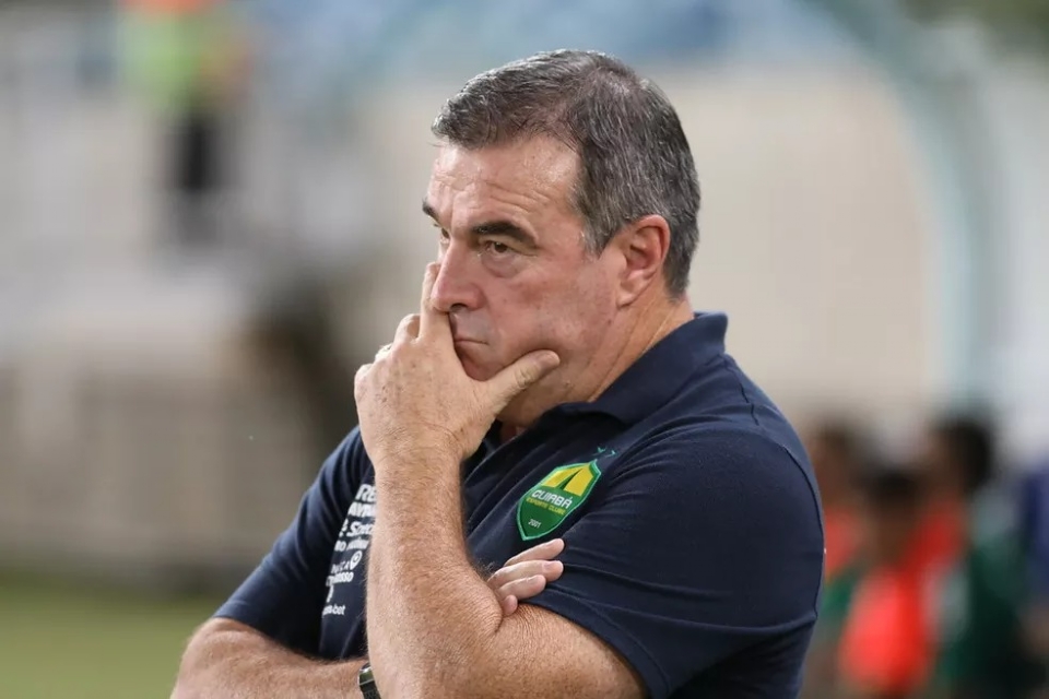 Cuiabá demite Pintado após eliminação da Copa do Brasil