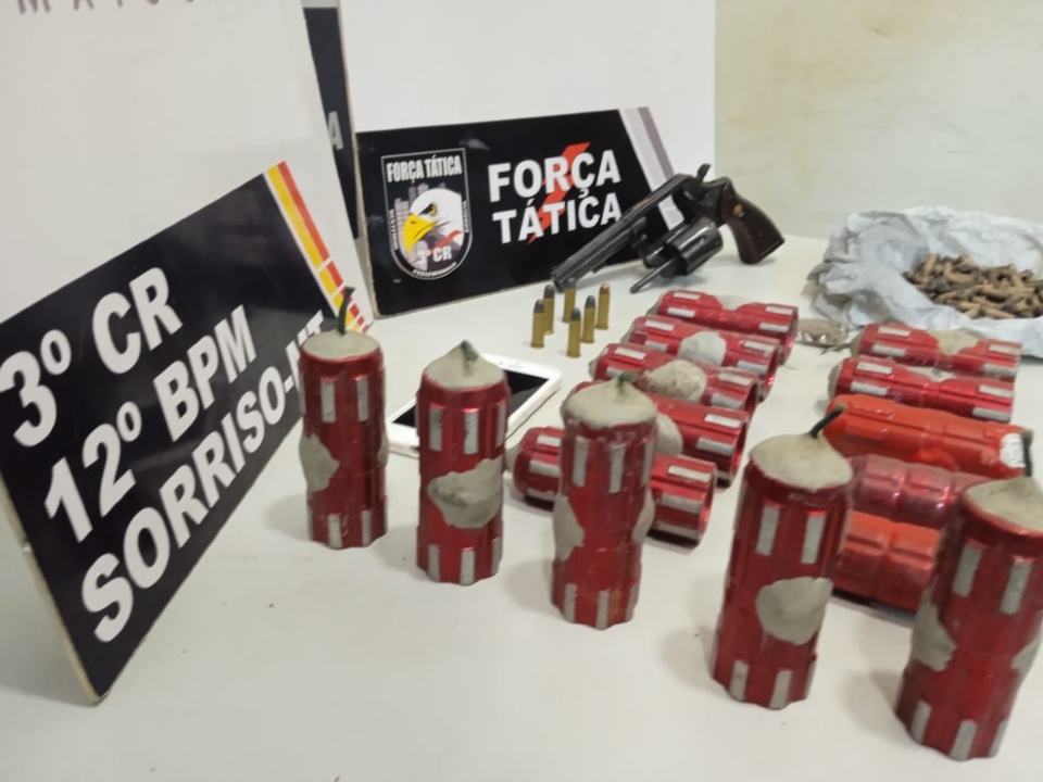 Polcia prende jovem envolvido em crimes e apreende 18 granadas artesanais