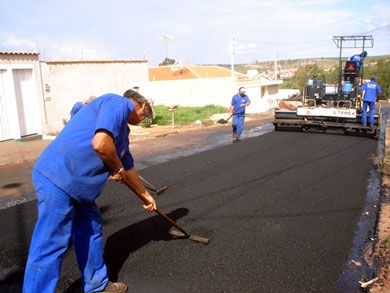 BNDES libera R$ 500 mi e pavimentao de rodovias comea ainda em 2012