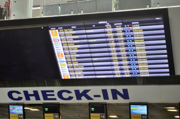 Operando por instrumentos, Aeroporto de Cuiab tem dois voos cancelados e dois atrasados