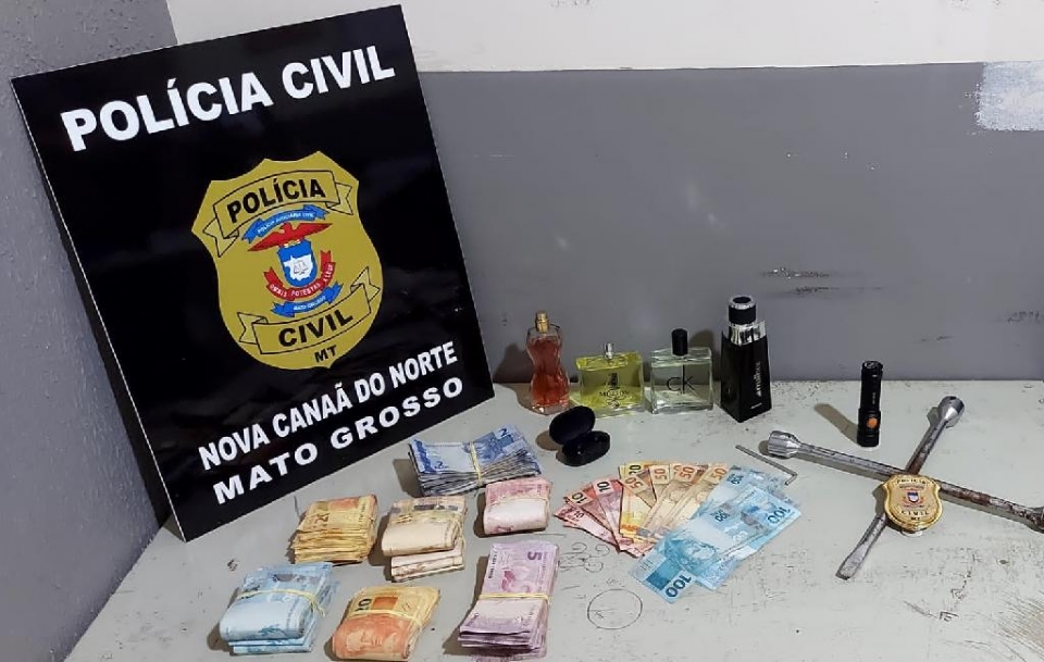 Suspeito invade parquia e foge com objetos, dinheiro e R$ 30 mil em cheques de fiis
