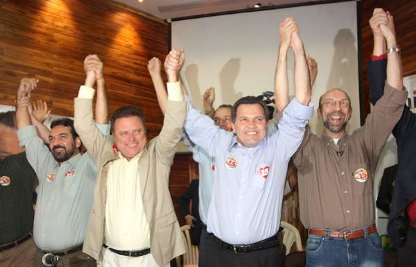 Deciso de Blairo Maggi para disputar as eleies em 2010, tendo Silval (PMDB) como governador e Chcio Daltro (PSD) como vice, saiu apenas s vsperas as convenes