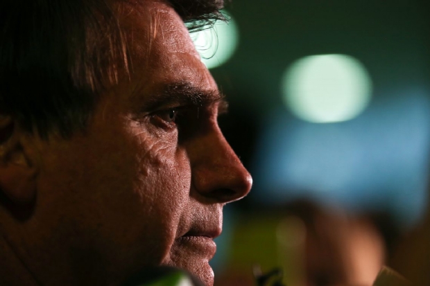 Bolsonaro, 38 presidente do pas, toma posse hoje  tarde