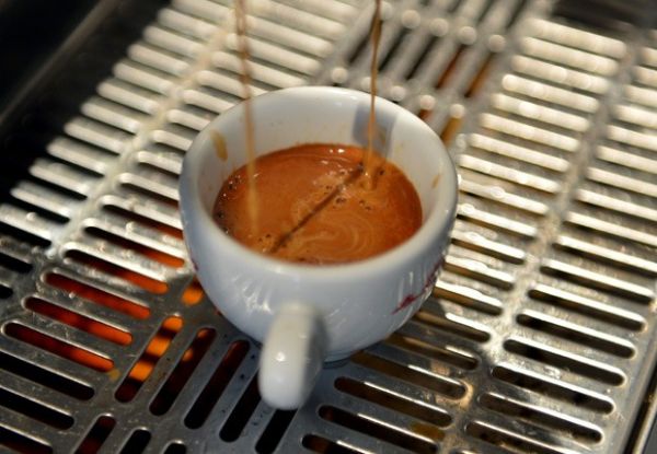 Consumo de cafena pode aumentar risco de aborto involuntrio, diz estudo