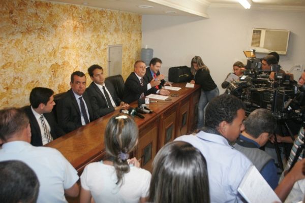 Entrevista coletiva em 13 de agosto, quando vereadores de Cuiab anunciaram a luta judicial para receber verba indenizatria de R$ 25 mil