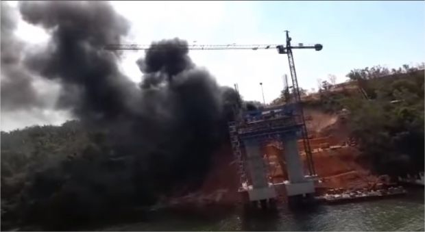 Populares registram caminho em chamas em construo que ligar Mato Grosso a Gois;  veja vdeo 