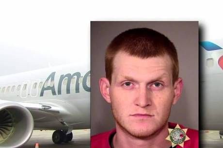 Menina de 13 anos acusa homem de abuso durante voo: 