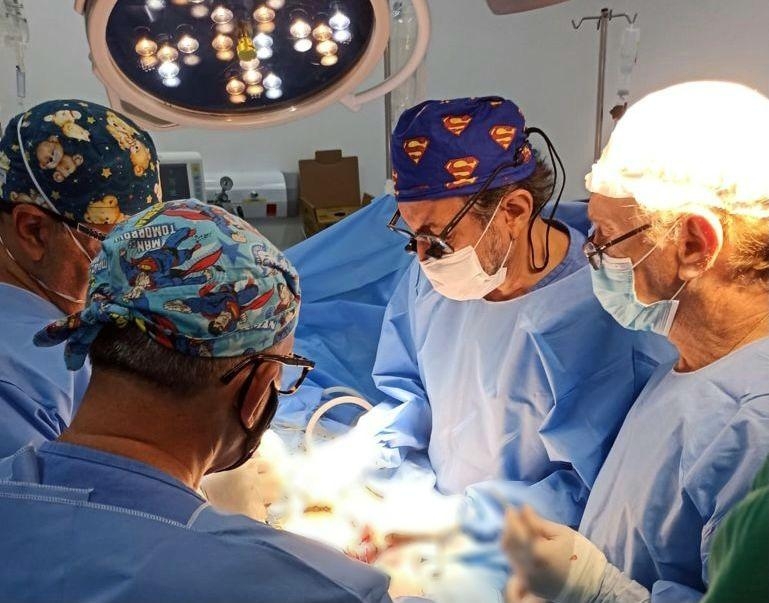 Hospital Estadual Santa Casa realiza cirurgia tcnica indita de 12 horas em Mato Grosso