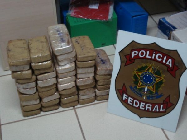 Polcia Federal apreende 47 quilos de cocana em tabletes  em Mato Grosso