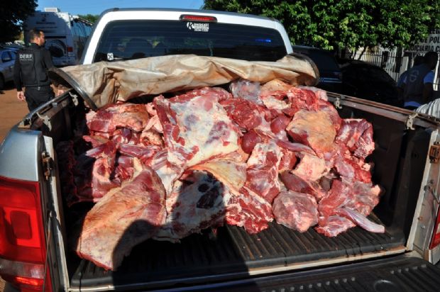 Polcia apreende 17 toneladas de carnes encontradas em abatedouros clandestinos