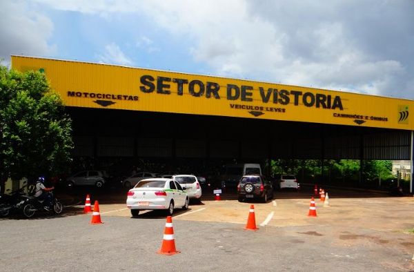 Aps greve, Detran realiza mutiro para vistoria de carros na Arena Pantanal