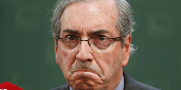 Deputado Eduardo Cunha renuncia  presidncia da Cmara