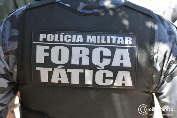 Criminoso  baleado aps apontar arma para Fora Ttica; tentou atropelar policiais