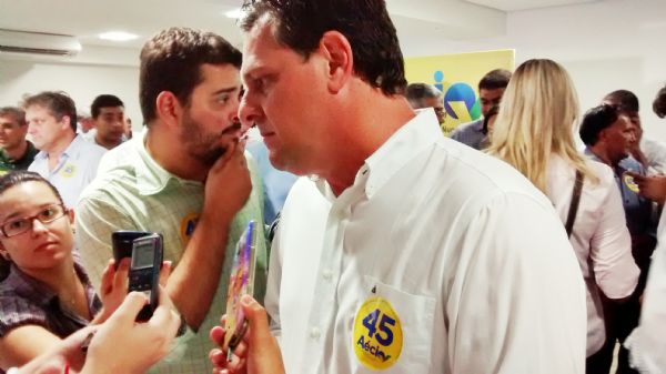 Vice de Taques cita corrupo no PT e  declara que passou a apoiar presidencivel Acio Neves