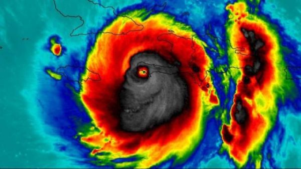 A assustadora imagem de satélite que mostra o potencial devastador do furacão Matthew