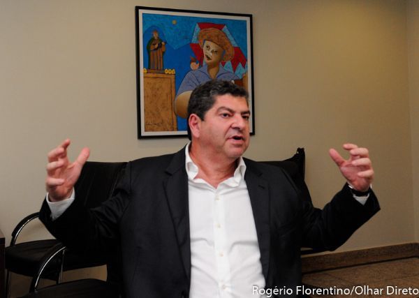 Maluf acerta filiao de prefeito no interior e busca fortalecer PSDB em MT