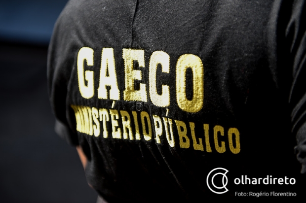 Gaeco apreende R$ 7 mil, dlares, pesos mexicanos e grande quantidade de droga