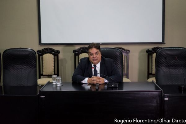 Gilmar Fabris rechaa leis que redefiniram divisas de municpios de Mato Grosso