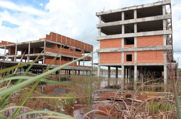 Paralisadas desde 2014, obras do Hospital Jlio Muller sero concludas em trs anos