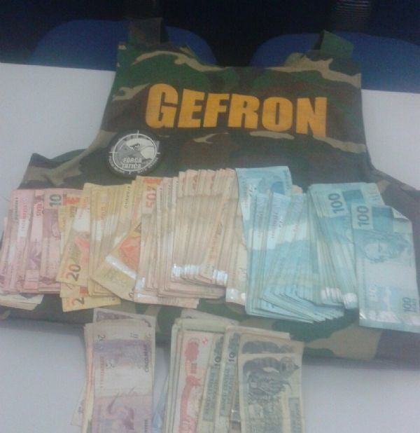 Cidado boliviano  preso tentando cruzar fronteira com R$ 21 mil na cueca