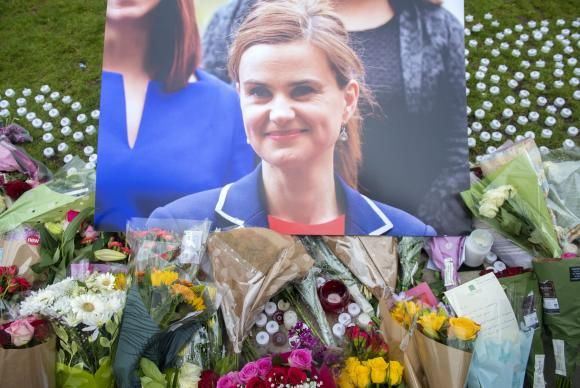 Assassino da deputada britnica Joanne Cox pode ter problemas mentais