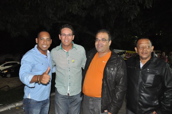 Juca do Guaran Filho (e) com Jamilson Moura (PEN), candidato a deputado federal, e demais dirigentes  partidrios do G5