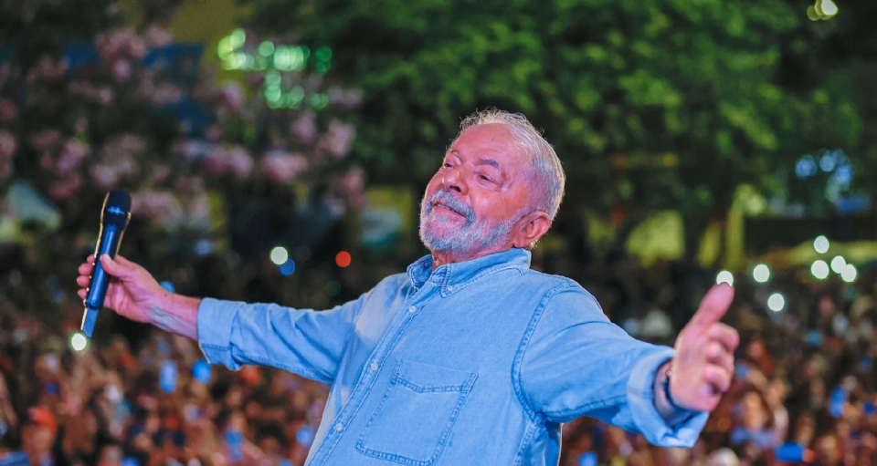 Lula vira em Cuiab e chega a 44% das intenes de voto contra 31% de Bolsonaro; veja nmeros