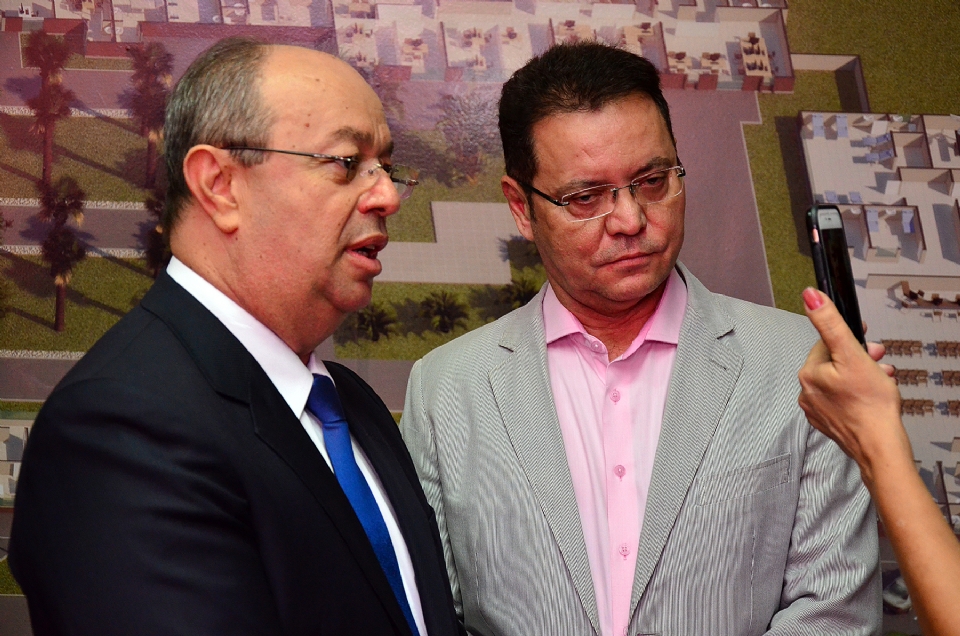 Presidente do HCan, Laudemi Moreira, e deputado Eduardo Botelho